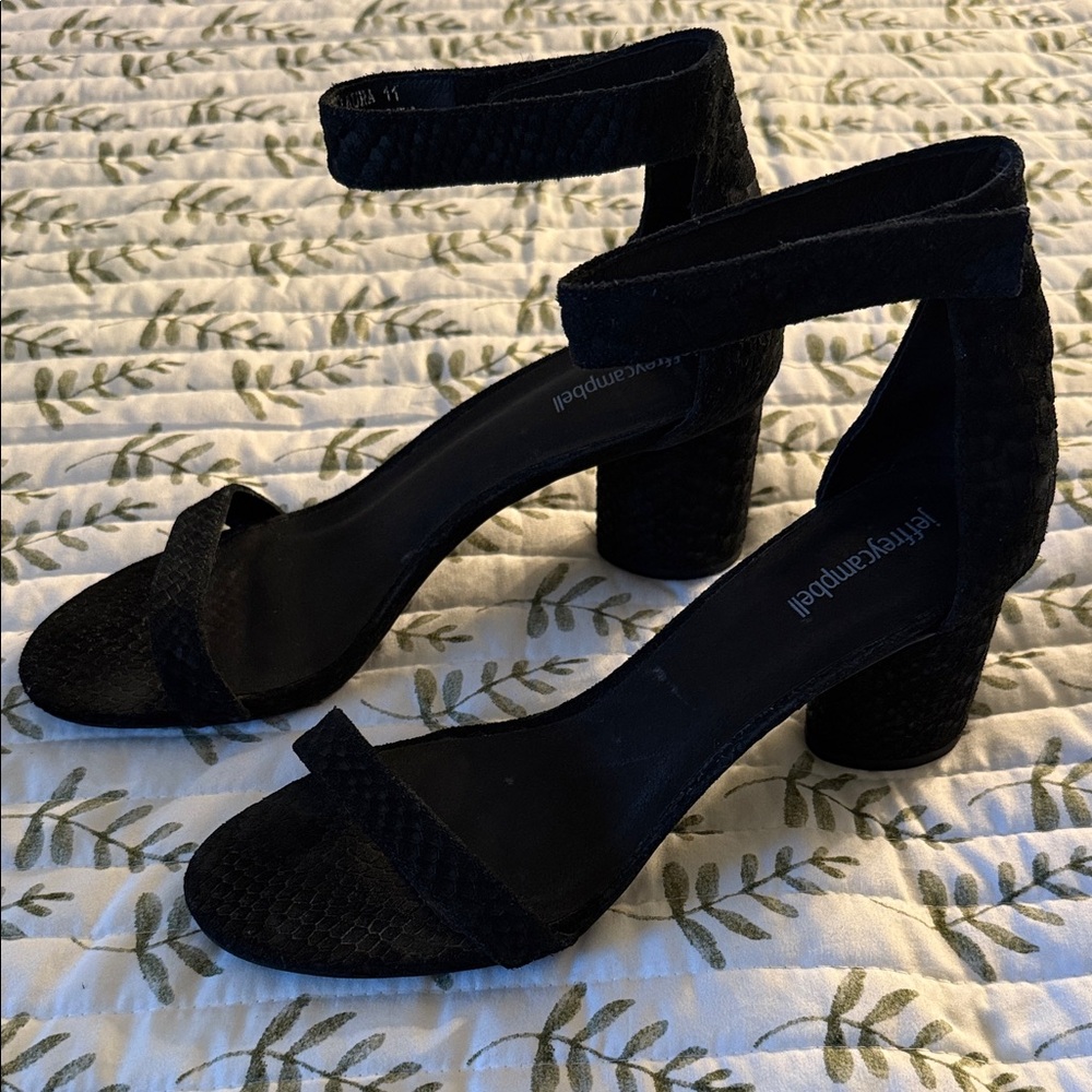 CLEARANCE FINAL DISCOUNT Trendy Laura Suede Snake Ankle Strap Black Heel
